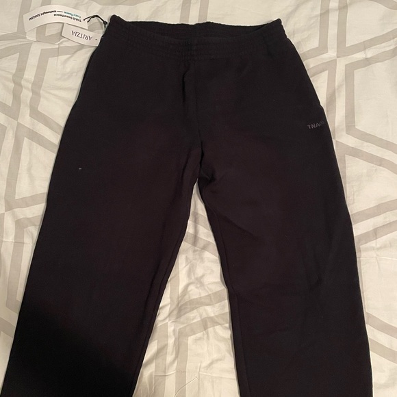 Aritzia Pants - ARITZIA TNA Joggers